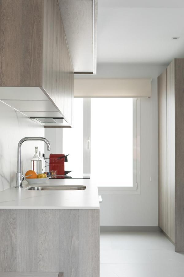 Apartamentos Las Torres Madrid Kültér fotó