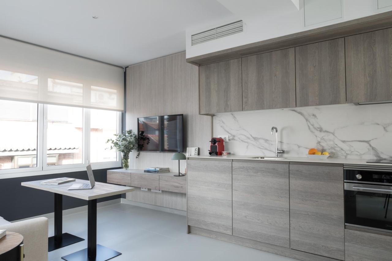 Apartamentos Las Torres Madrid Kültér fotó