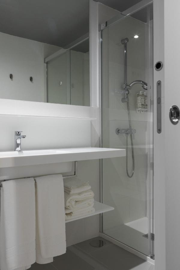 Apartamentos Las Torres Madrid Kültér fotó