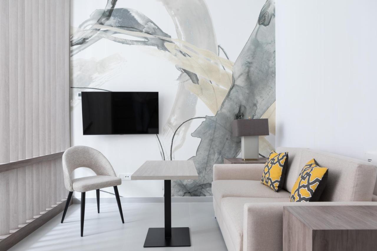 Apartamentos Las Torres Madrid Kültér fotó